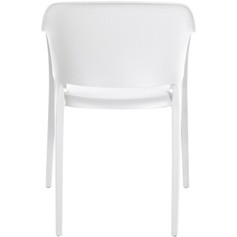 Elegant stabelbar plaststol til indendørs og udendørs brug