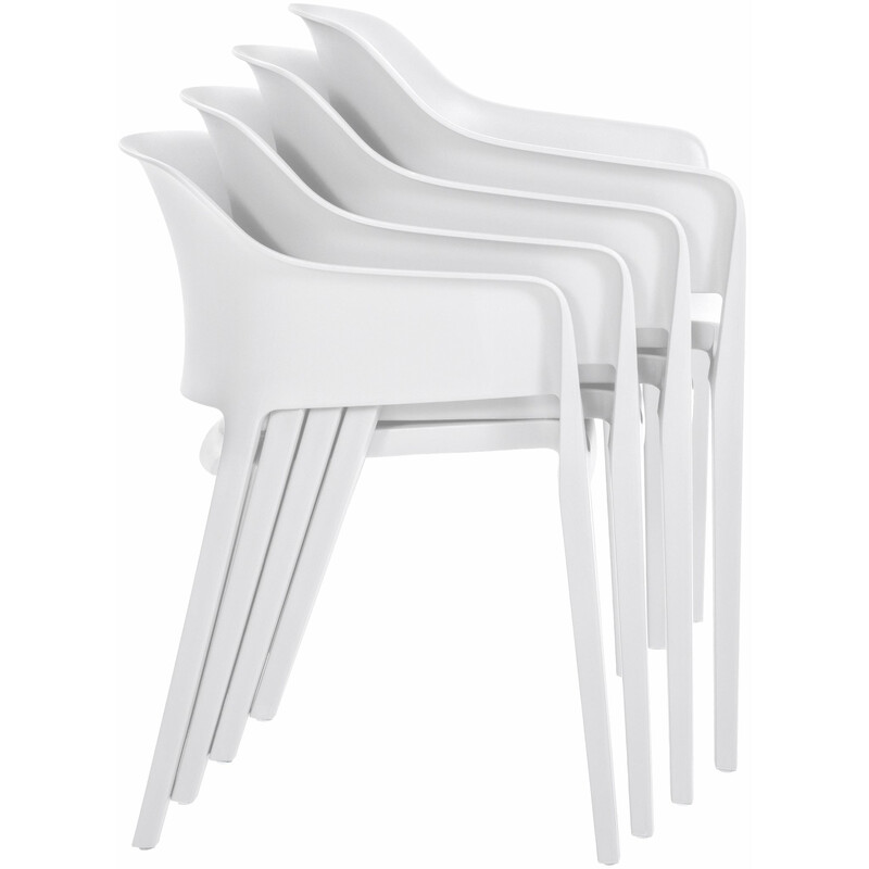 Elegant stabelbar plaststol til indendørs og udendørs brug