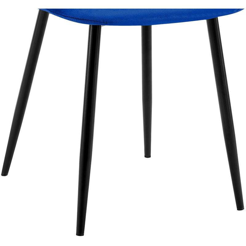 Stilfuld fløjls spisebordstol med polstret sæde og ryglæn