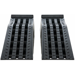 Sæt af to sorte vejramper og to gule hjulspærrer til bilvedligeholdelse