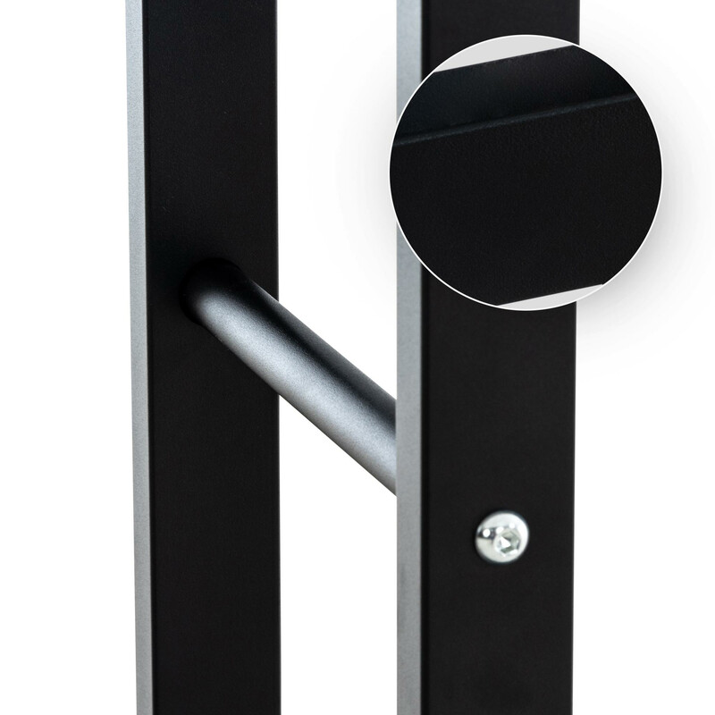 Elegant hjulbaseret brændeholder til indendørs brug med lås solid metal