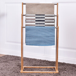 Stående bambus håndklædeholder med tre stænger 46x24x84 cm