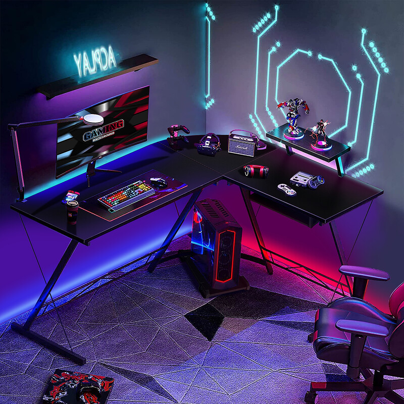 L-formet hjørneskrivebord i sort stål og MDF 126x130x94 cm med flytbart computerstativ