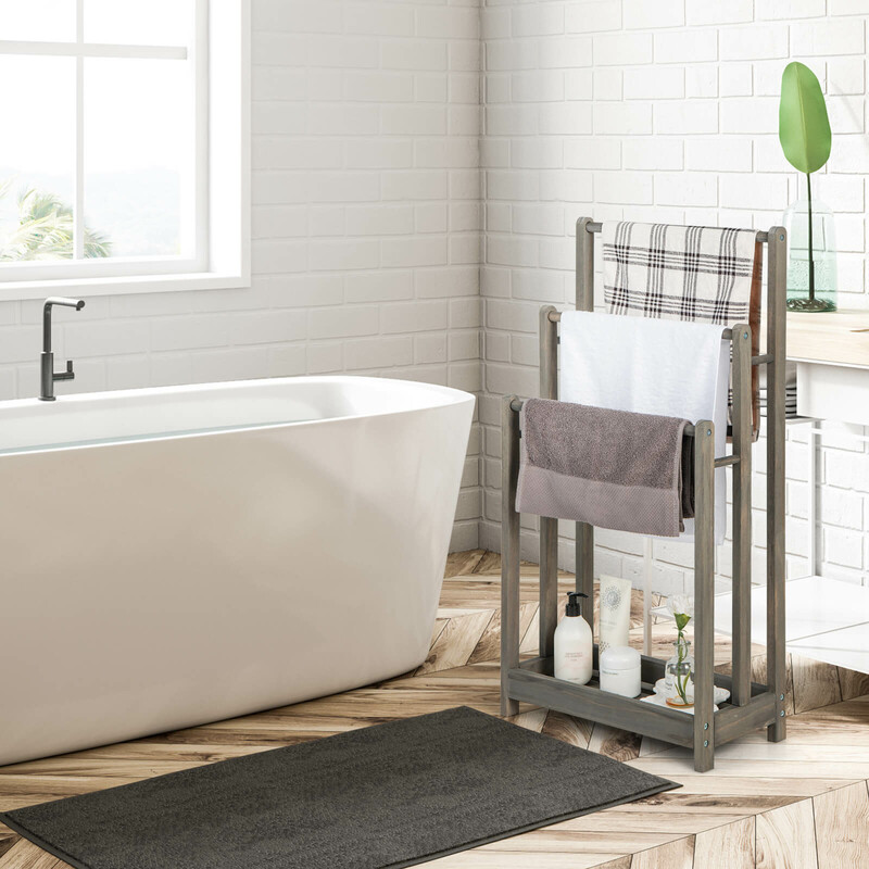 Fritstående håndklædestativ i gran 45x22x86 cm med tre stænger og hylde