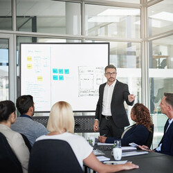 Mobil whiteboard dobbelt side 120x90 cm sort metal justerbar højde