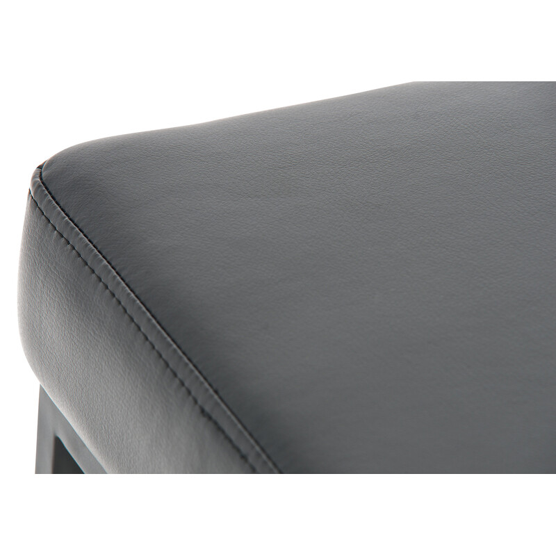 Klassisk barstol med moderne twist polstret kunstlæder integreret fodstøtte