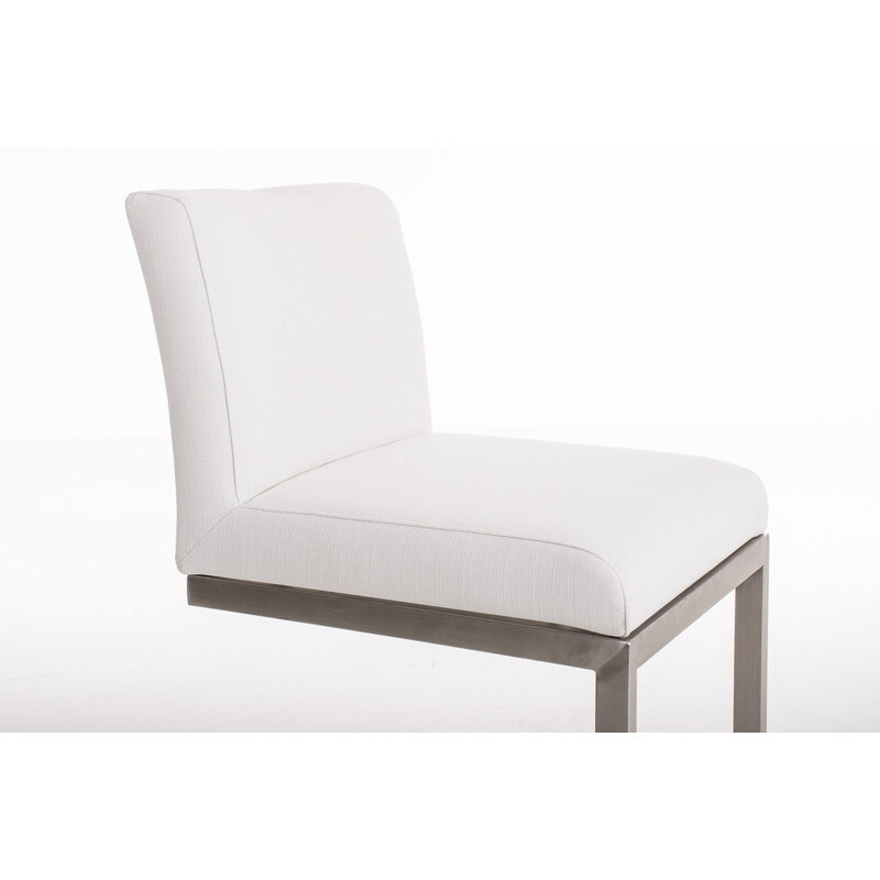 Stilfuld og behagelig barstol i rustfrit stål med ryglæn