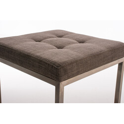 Komfortabel polstret stolestol med rustfri stålrør til alsidig brug