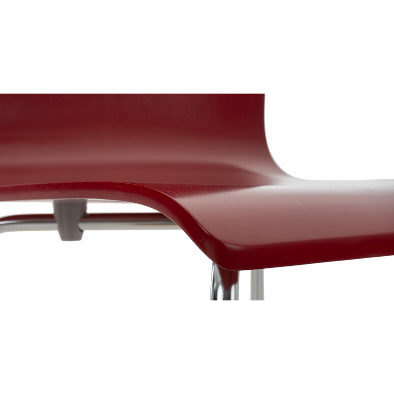 Stilfuld træ gæstestol med kromramme til køkken og arbejdsrum