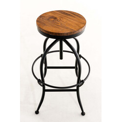 Industriel justerbar barstol med træsidde metalramme og rund fodstøtte