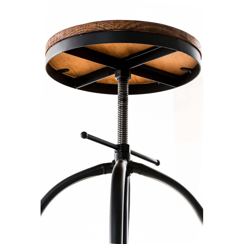 Industriel justerbar barstol med træsidde metalramme og rund fodstøtte