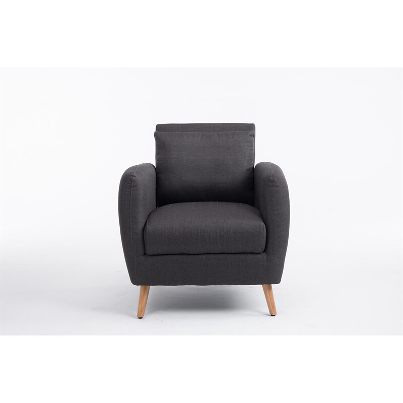 Tilgard komfortabel lænestol med polstrede armlæn og træben