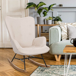 Moderne gyngestol med behageligt sæde træben og sortmalet metalramme