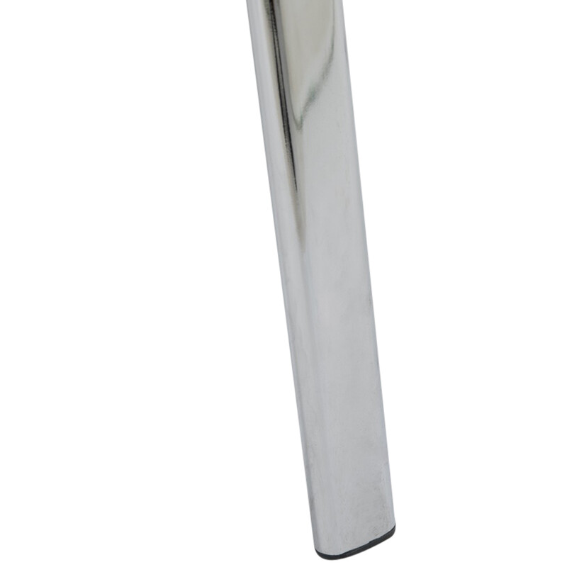 Stabelbar kunstlæderstol med kromramme til moderne kontor og arrangementer