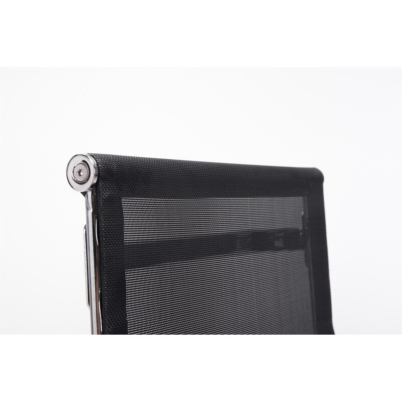 Elegant ergonomisk besøgsstol med netryg, polstret sæde, armlæn og metallisk ramme