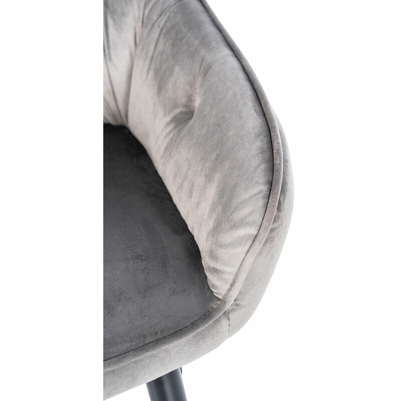 Fløjlsbesøgsstol med metal firebenet stel ryglæn og armlæn