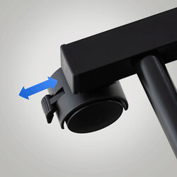 Elegant stående fuldkropsspejl med metalramme hjul og justerbar vinkel