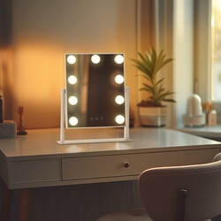 Stilfuldt makeup-spejl med LED-lys tre lysindstillinger og drejbar fod