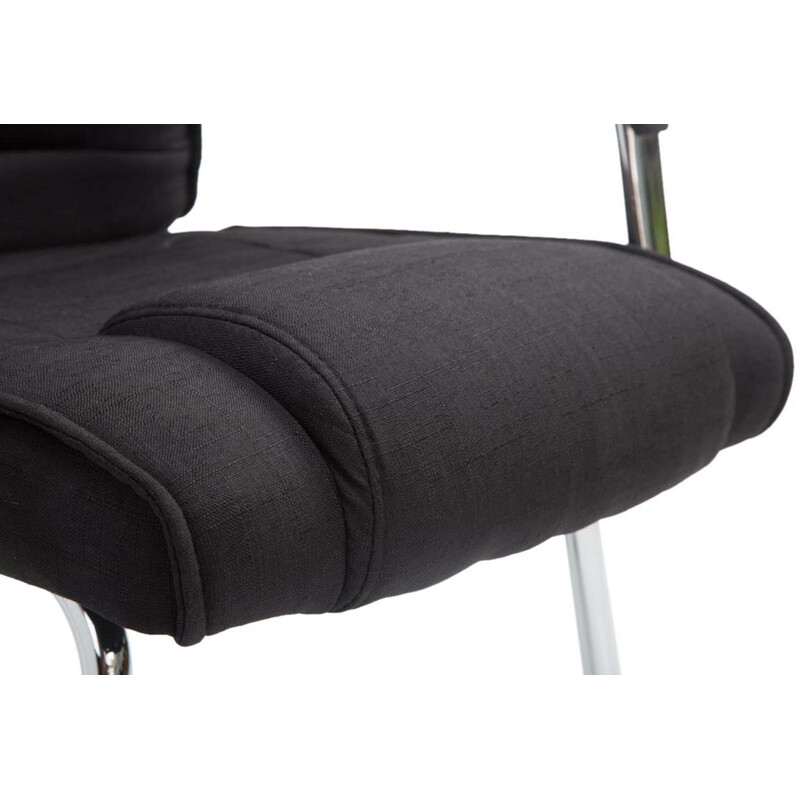 2 luksuriøse gyngestole i stof med ergonomisk metalramme