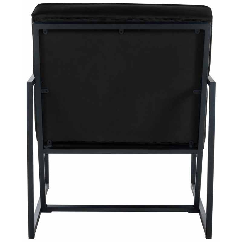 Elegant lænestol med fløjlsovertræk og robust metalramme